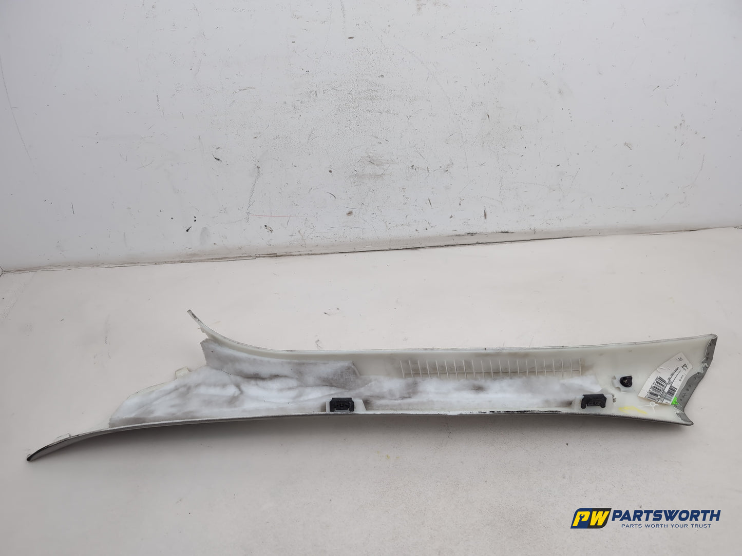 Mercedes R320 R-Class W251 Passenger Side Lh A Pillar Trim A2516902025 2006-2013 - photo 6