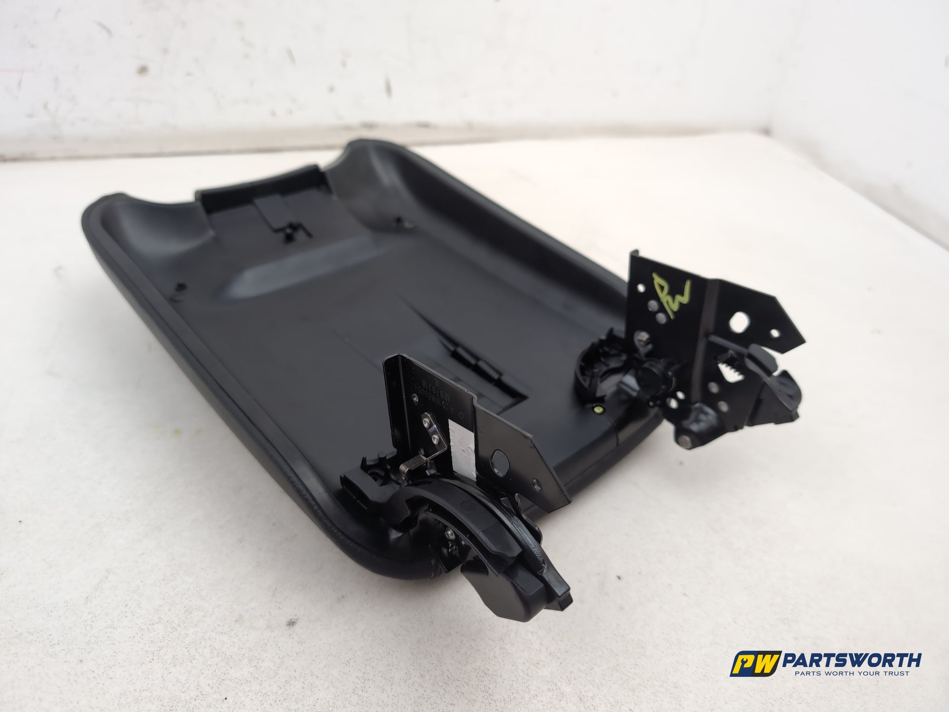 Centre Console Armrest 6