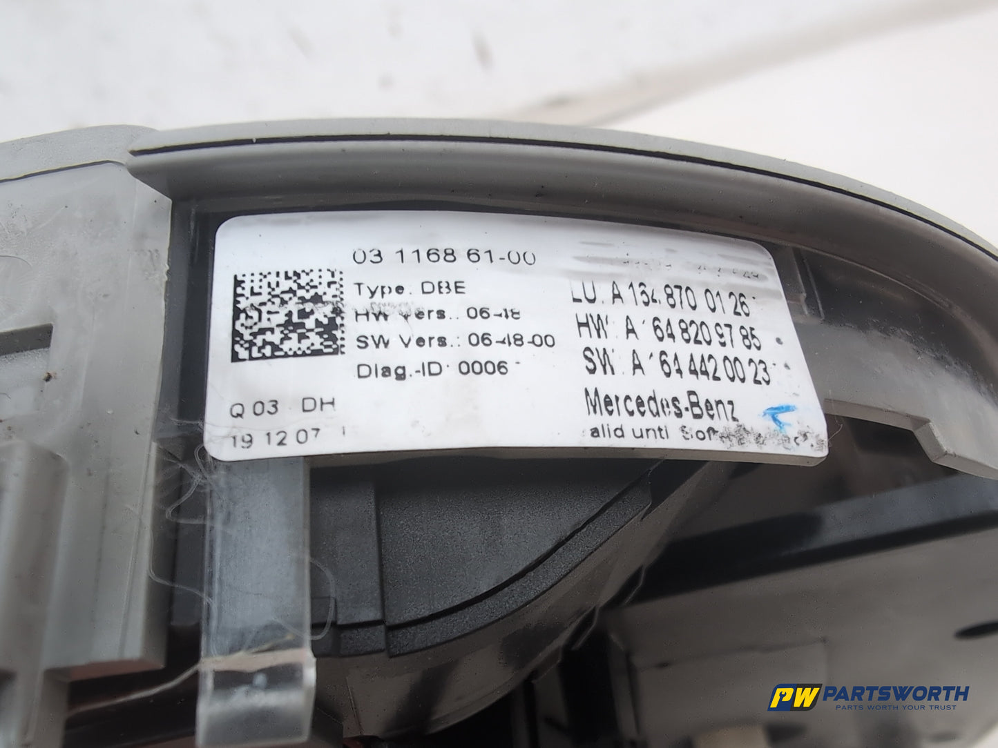 Mercedes R320 R-Class W251 Interior Reading Light A1648700758 2006-2013 - photo 6