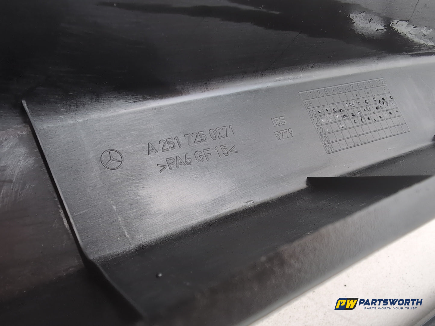 Mercedes R320 R-Class W251 Front Driver Window Rubber Seal And Trims 2006-2013 - photo 6