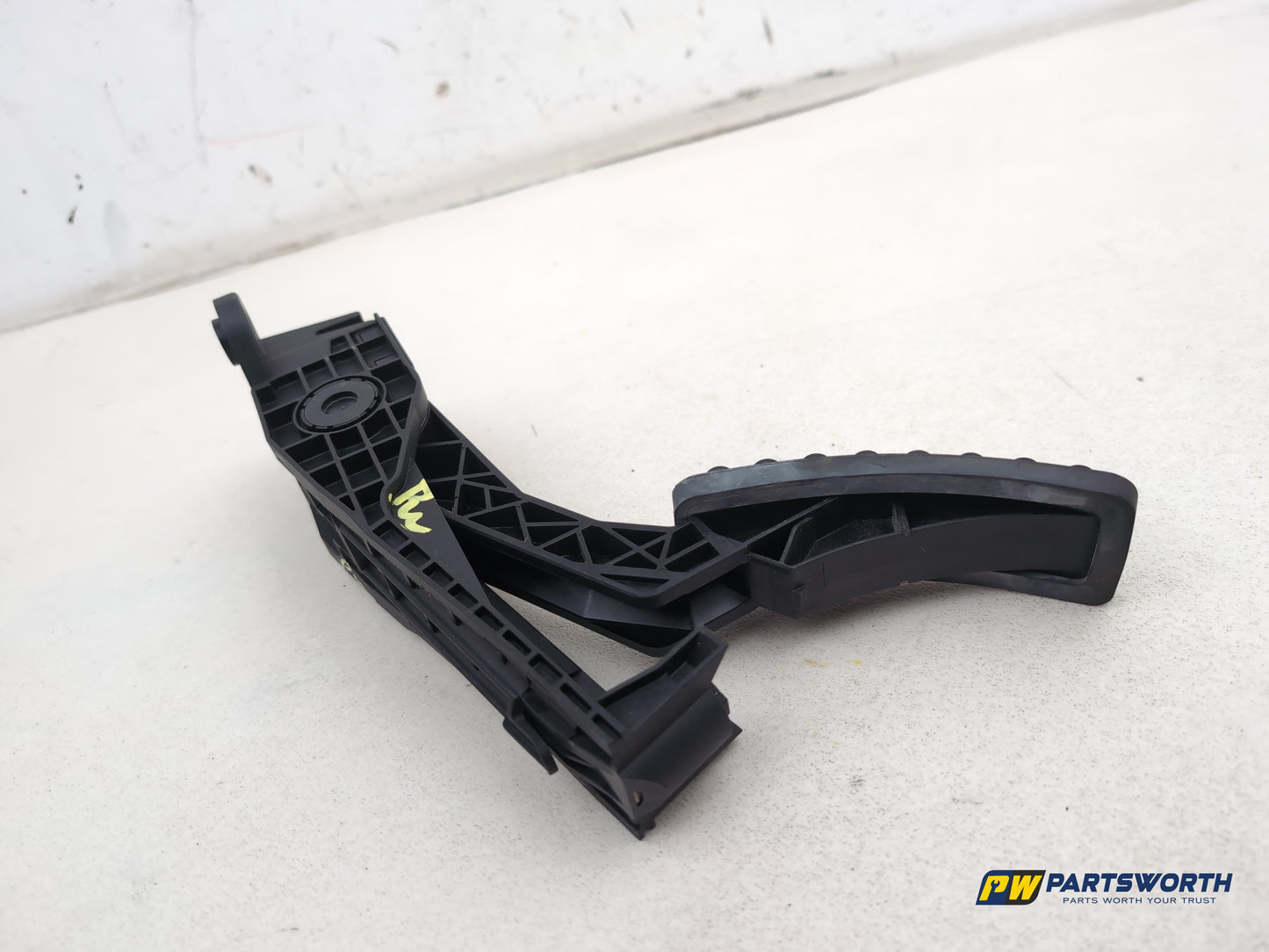 Mercedes R320 R-Class W251 Accelerator Pedal Throttle A1643000104 2006-2013 - photo 6