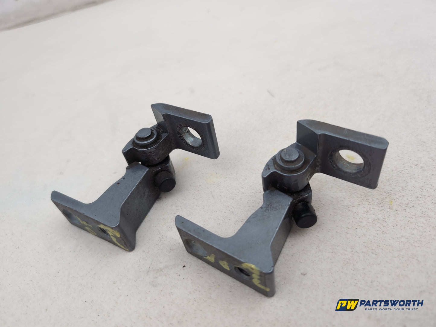 Audi A6 S Line Driver Side Rh Front Door Hinge Pair 4g0831402a 2011-2018 - photo 6