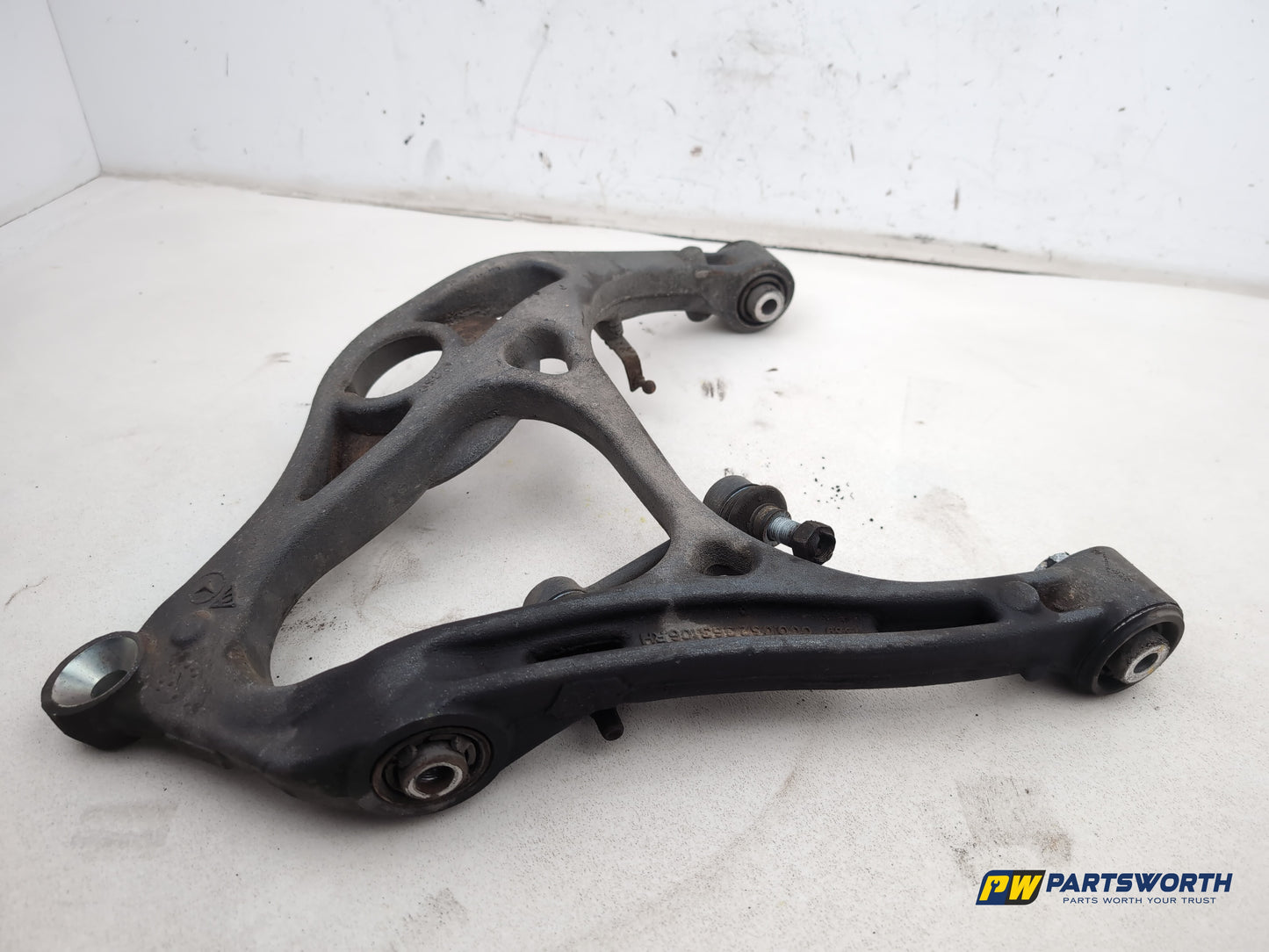 Suspension Arm Rear Wishbone LH 6