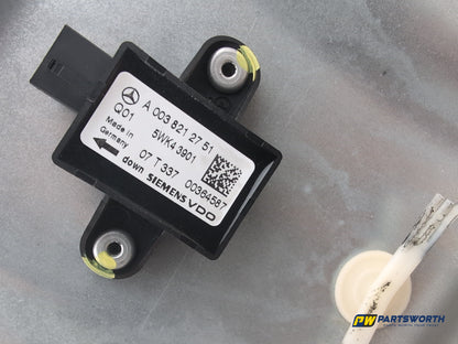 Mercedes R320 R-Class W251 Front Right Window Regulator A1648203885 2006-2013 - photo 6