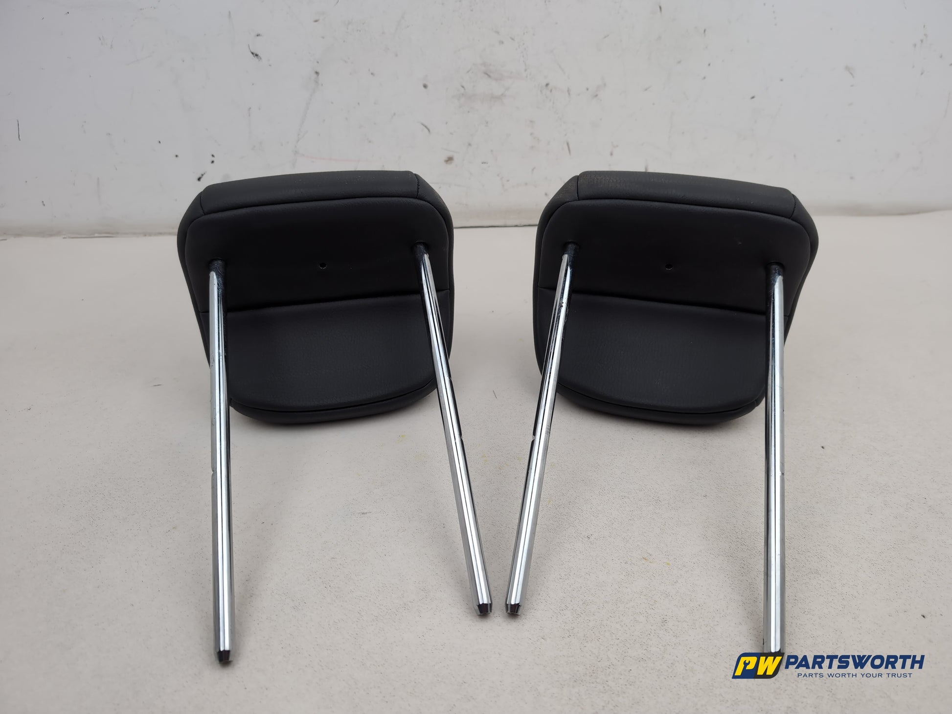 Rear Headrest 6