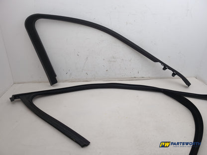 Mercedes-Benz E220 E-Class W212 Front Left Door Window Guide Sealing Rubber - photo 6