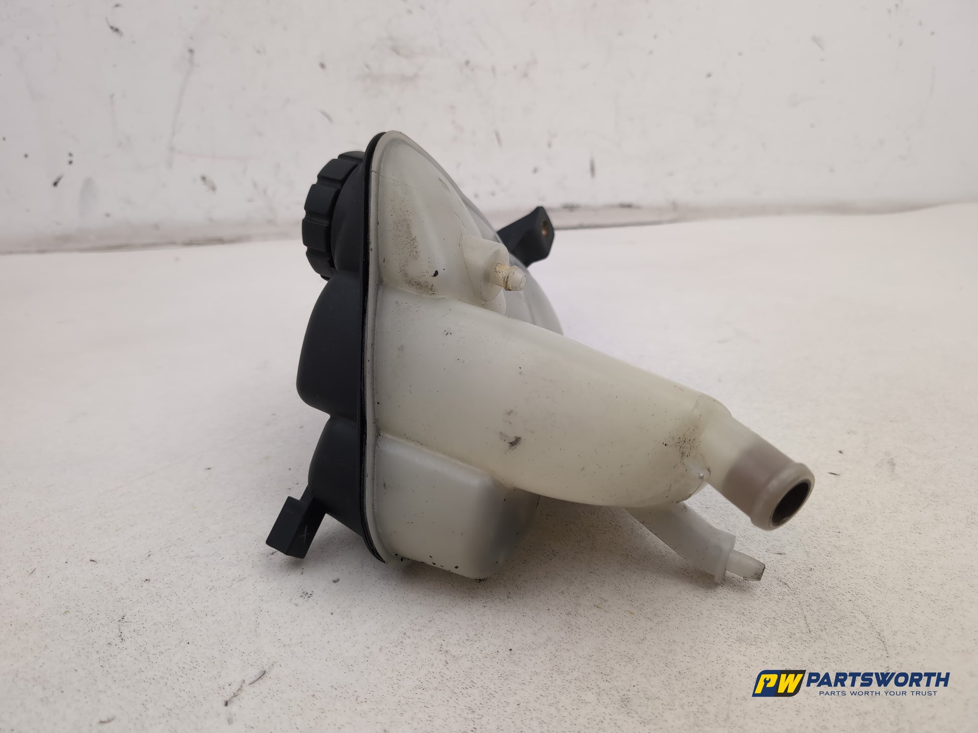 Mercedes R320 R-Class W251 3.0l Diesel Radiator Expansion Tank A2515000049 - photo 6