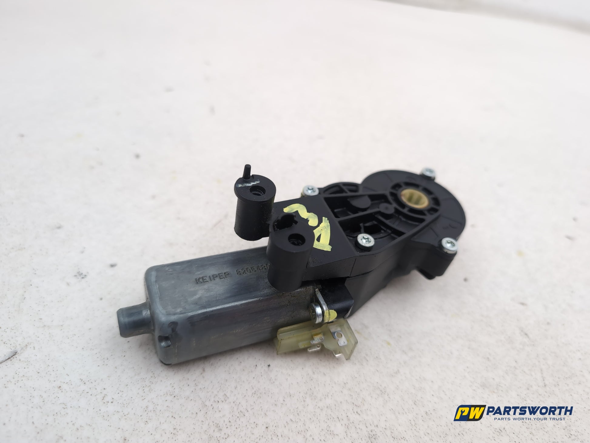 Mercedes R320 R-Class W251 Front Seat Regulator Motor Front Right Side - photo 6