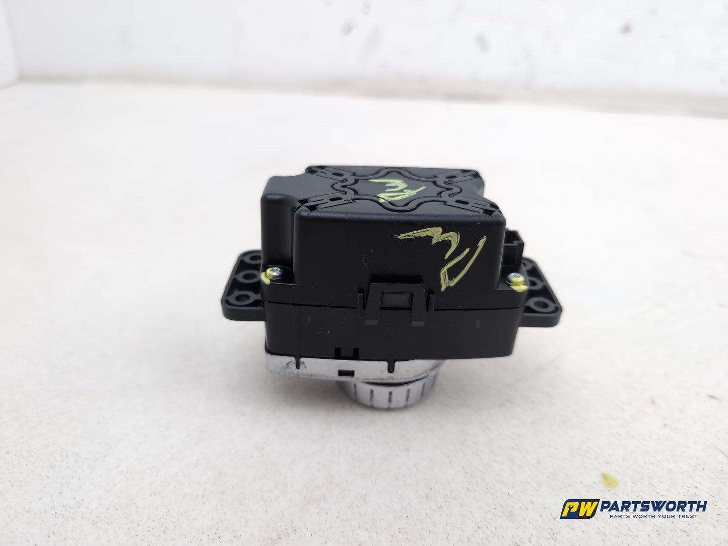 Multimedia Control Switch  6