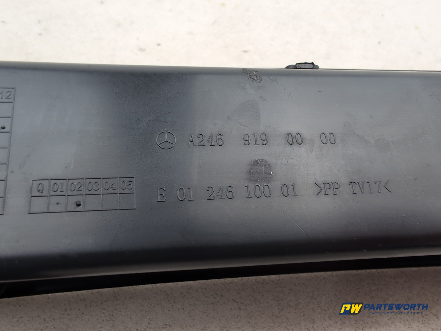 Mercedes-Benz B180 B-Class W246 Front Left Side Seat Cove Trim A2469190000 - photo 6