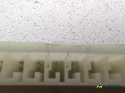 Mercedes W176 W212 W246 Voltage Converter Inverter Power Distributor A0009820212 - photo 6