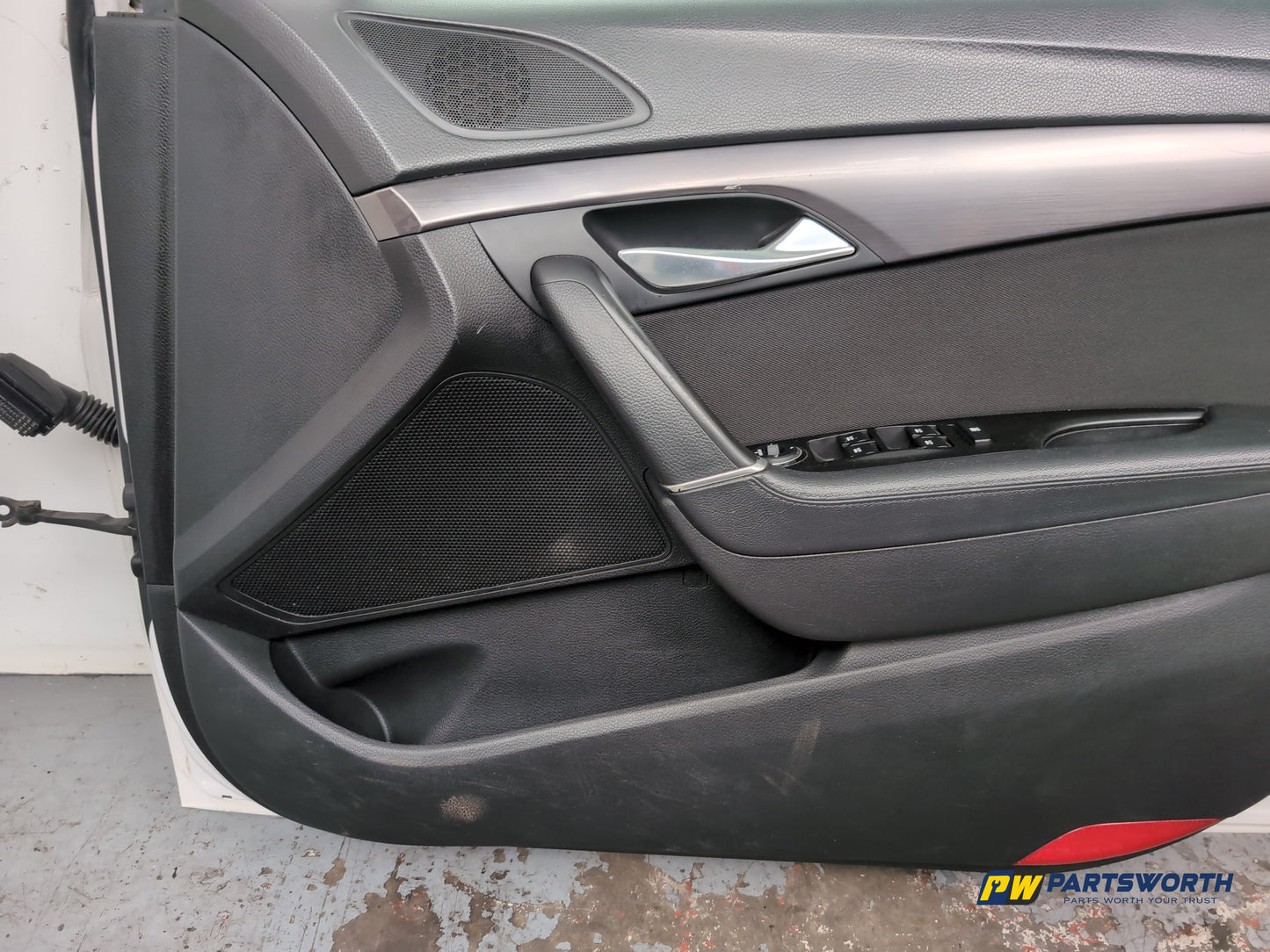 Door Front RH 13