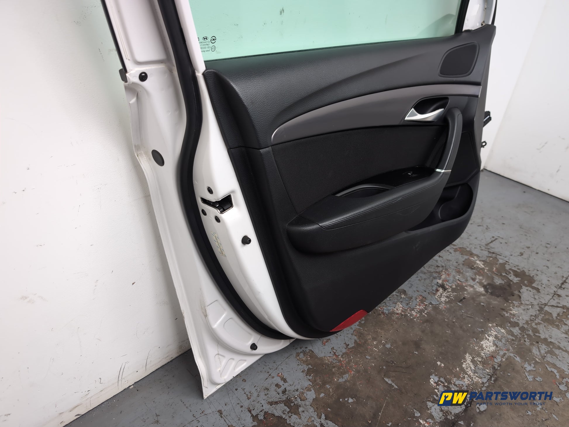 Door Front LH 14