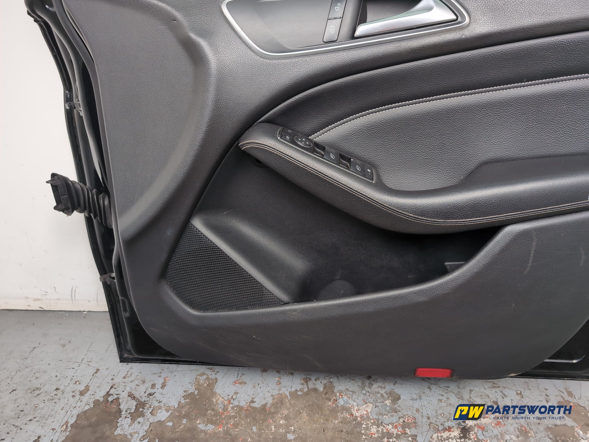 Door Front LH 12