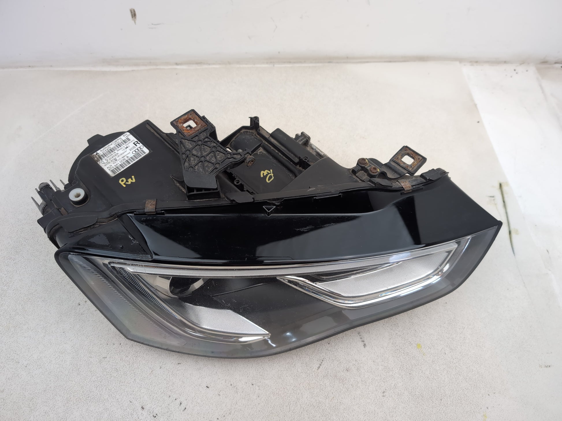 Headlamp RH 8