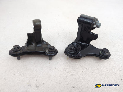 LH Front Door Hinge Pair  6