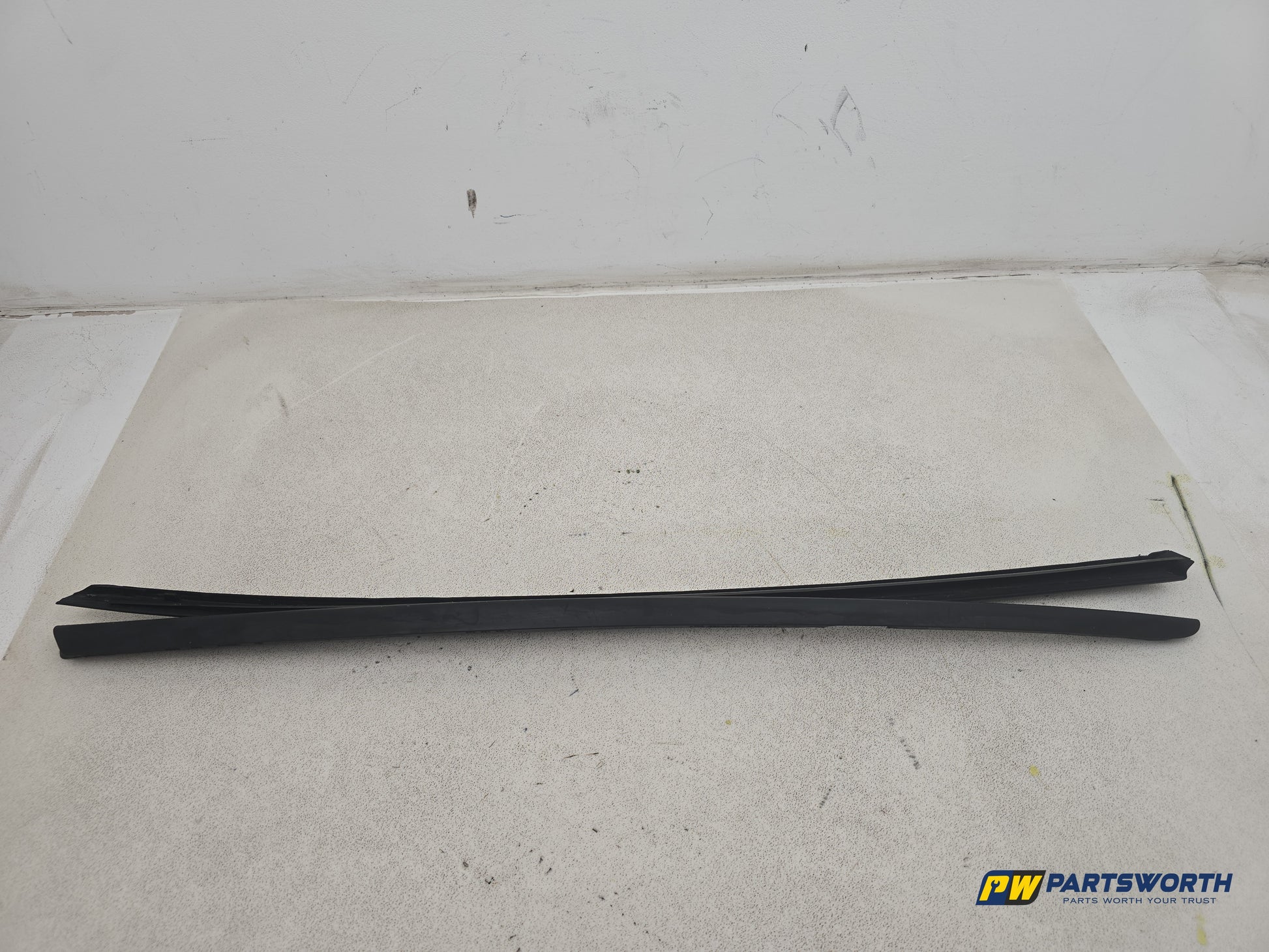 Audi A5 S Line Tdi Quattro Windscreen Trim Moulding Pair 8t0854328a 2007-2016 - photo 6