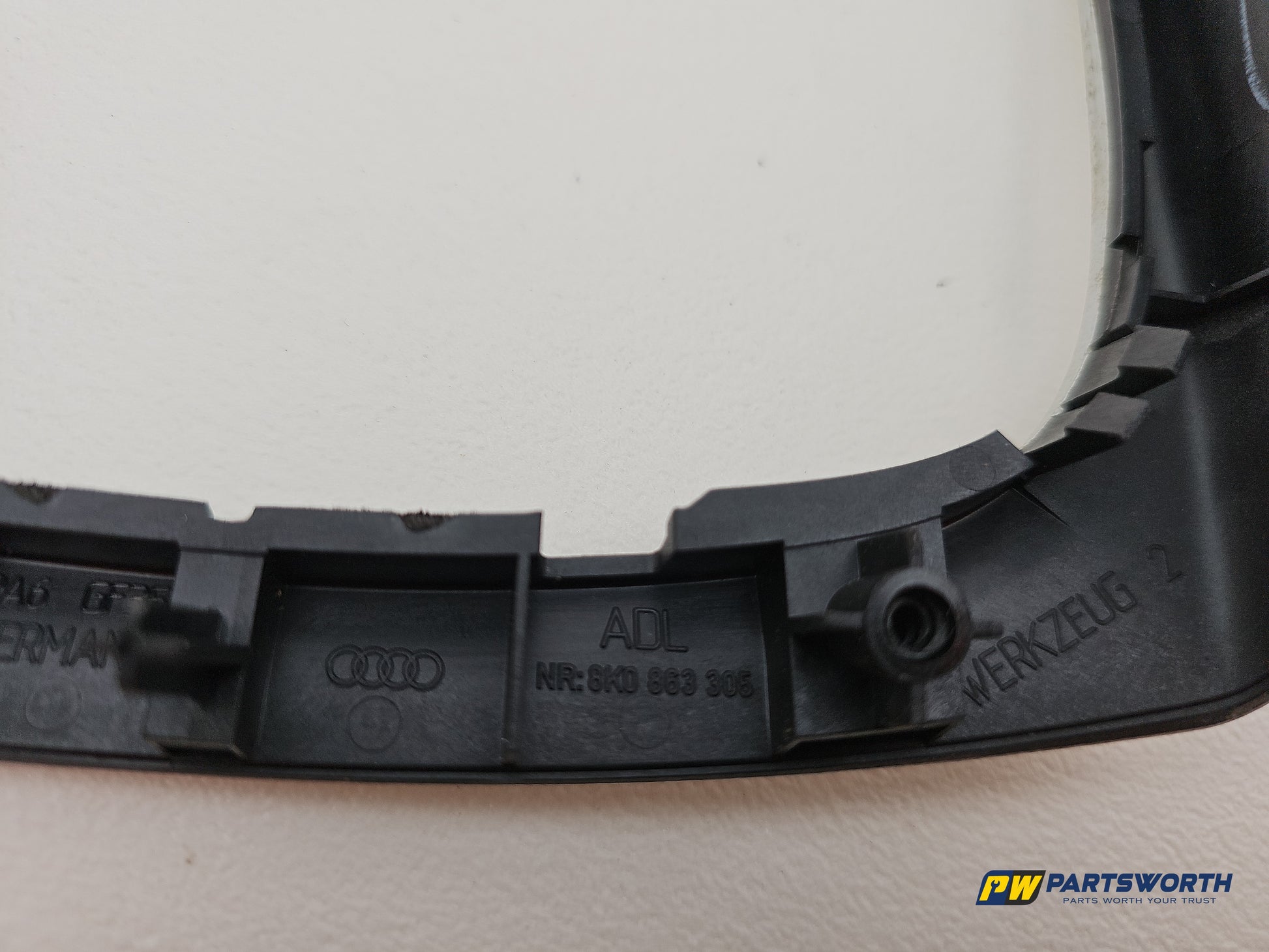Centre Console Trim  6