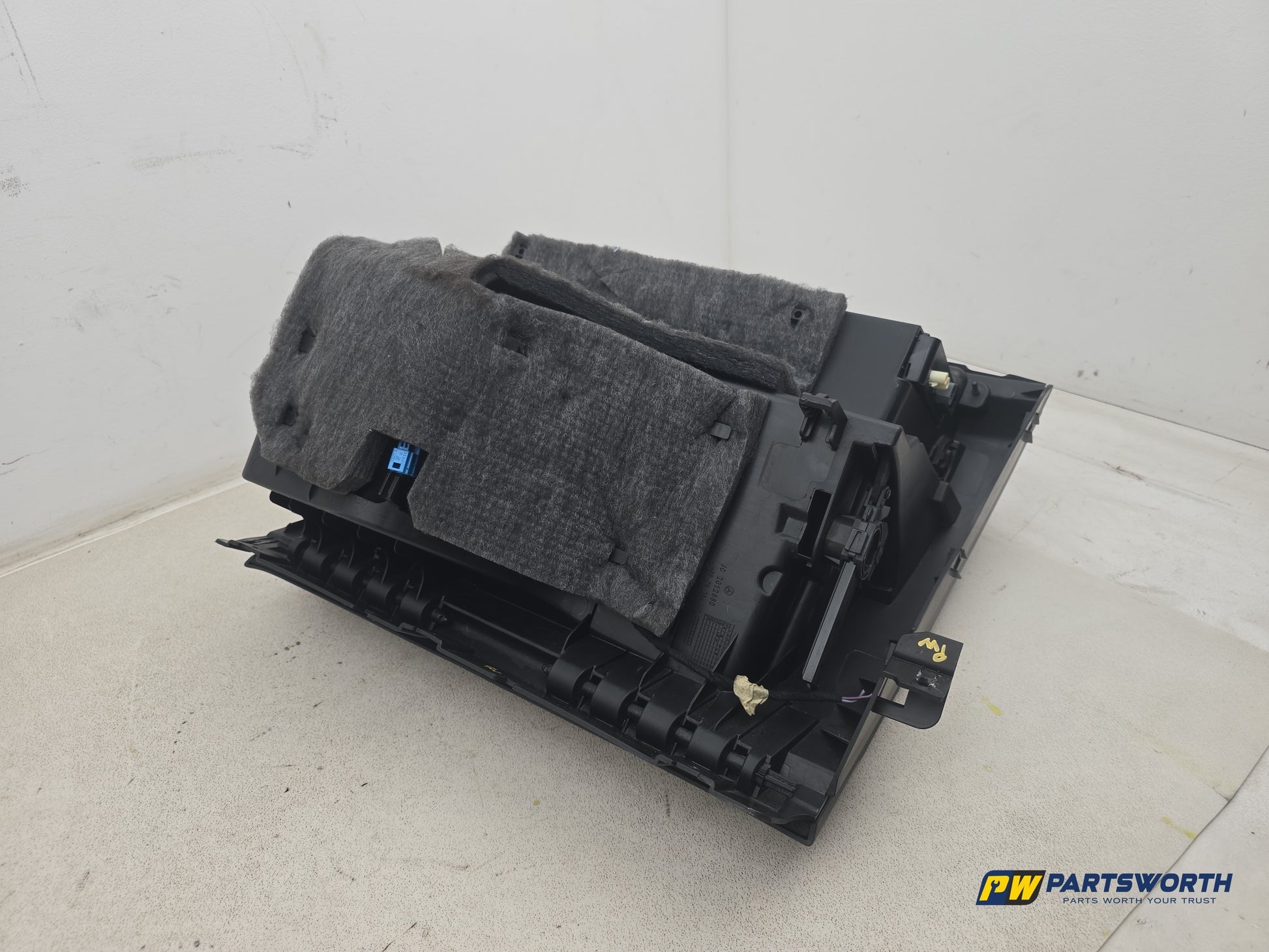 Mercedes-Benz B180 B-Class W246 Glove Compartment Assembly 2011-2018 - photo 6