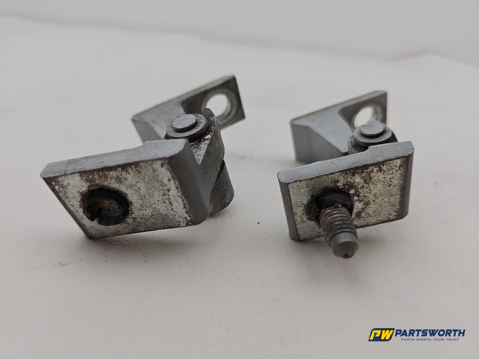 Audi A5 S Line Tdi Quattro Coupe Driver Side Rh Front Door Hinge Pair 8k0831402a - photo 6