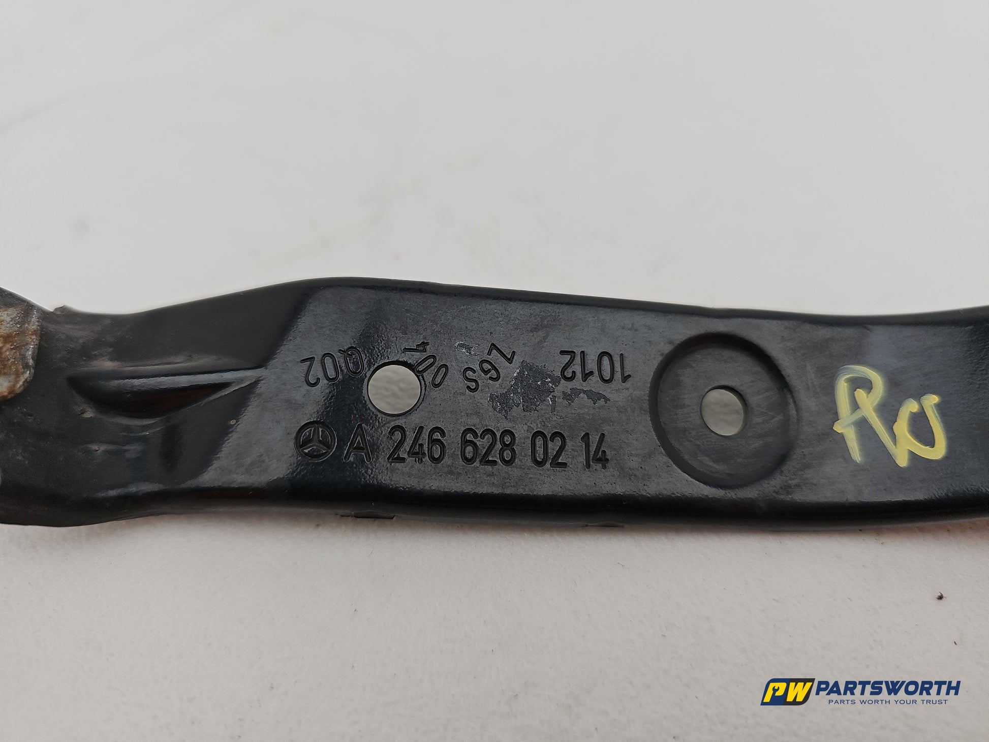 Mercedes-Benz B180 B-Class W246 Front Right Fender Bracket A2466280214 2011-2015 - photo 6