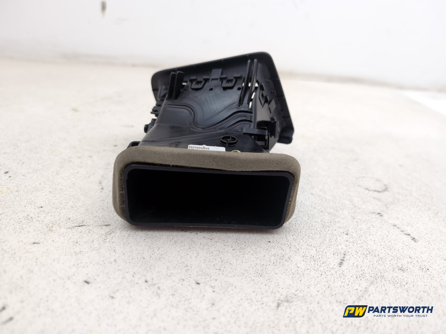 Bmw 5 Series 520d Se Auto F10 Dashboard Air Vent Right Driver Side 5916688809 - photo 6