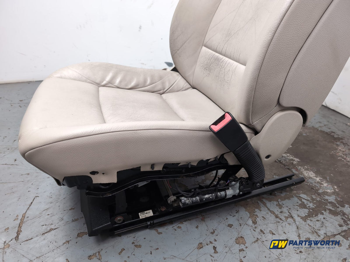 Seat Front RH 6
