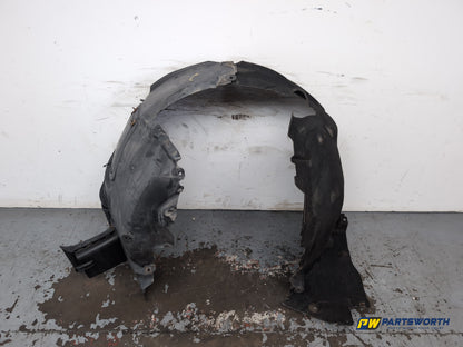 Moulding Wheel Arch Front RH 6