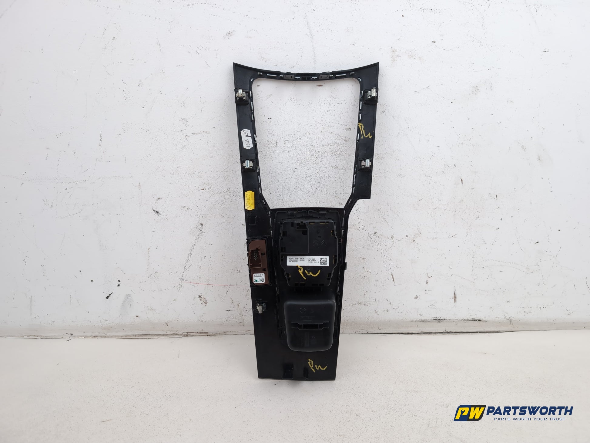 Centre Console Trim  6