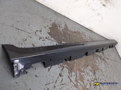 Side Skirt RH 6
