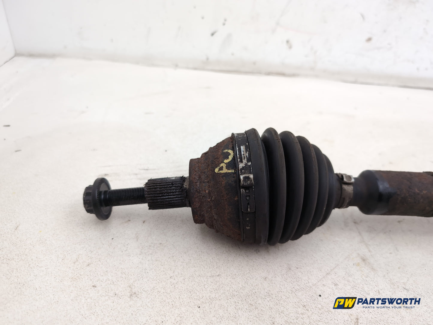Driveshaft Front RH 6