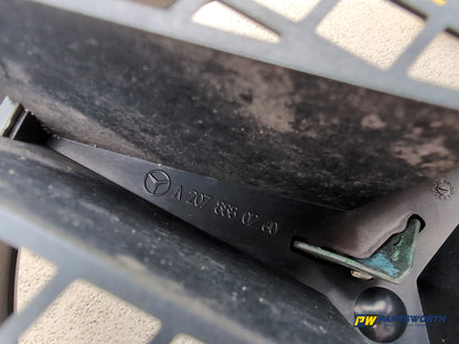 Grille Front 6