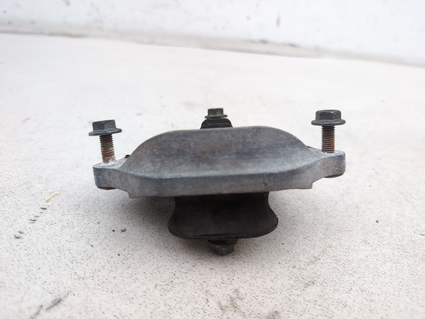 Transmission Mounting Bracket 5