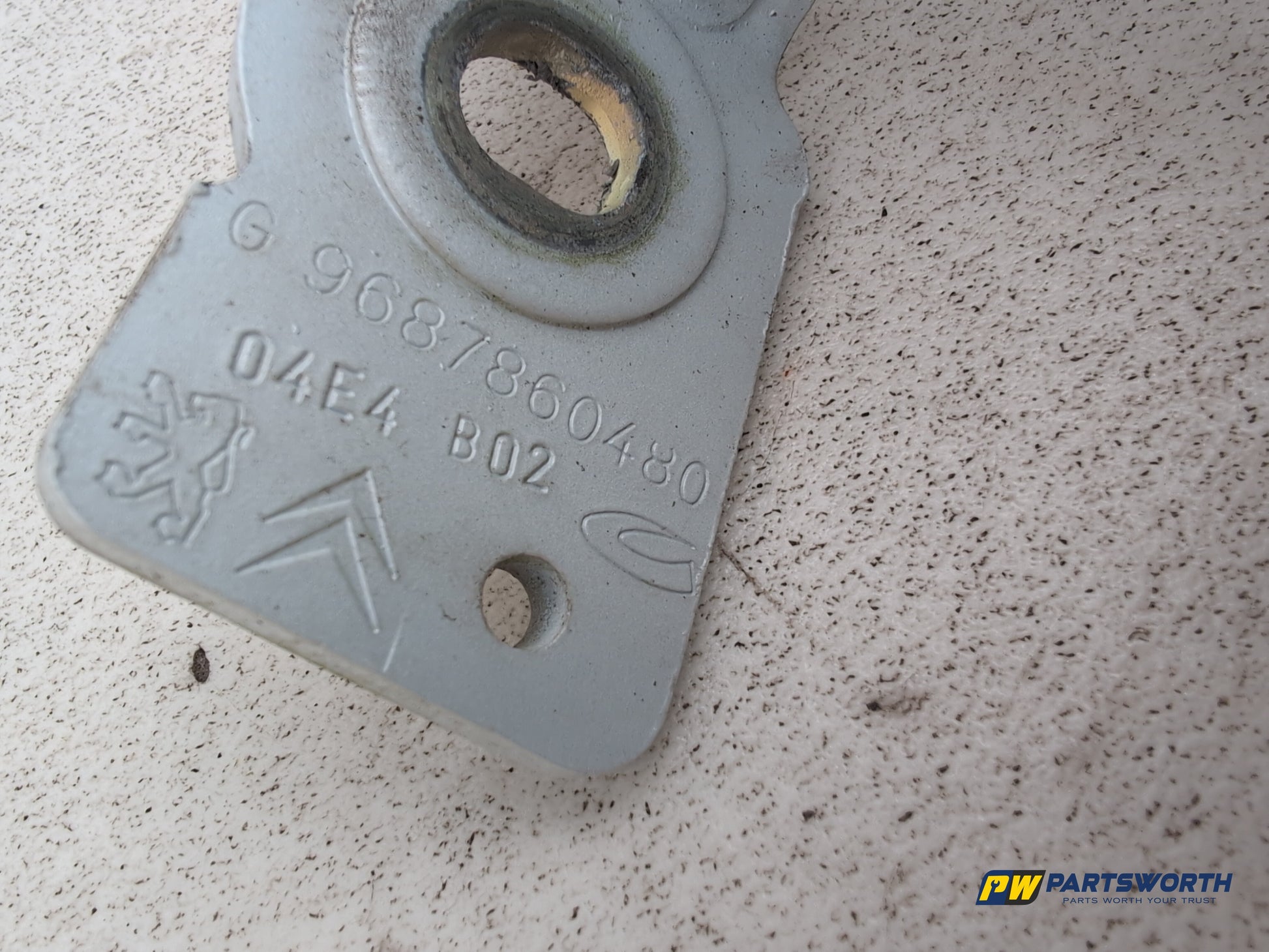 Misc Hinge 5