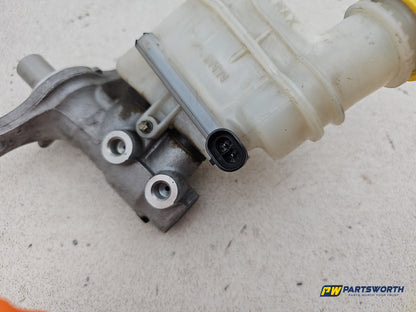 Brake Master Cylinder Assembly 5