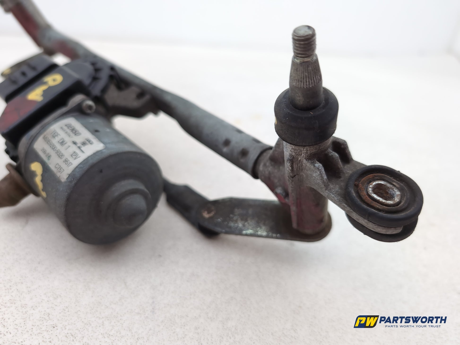 Front Wiper Motor & Mechanism / Linkage 5