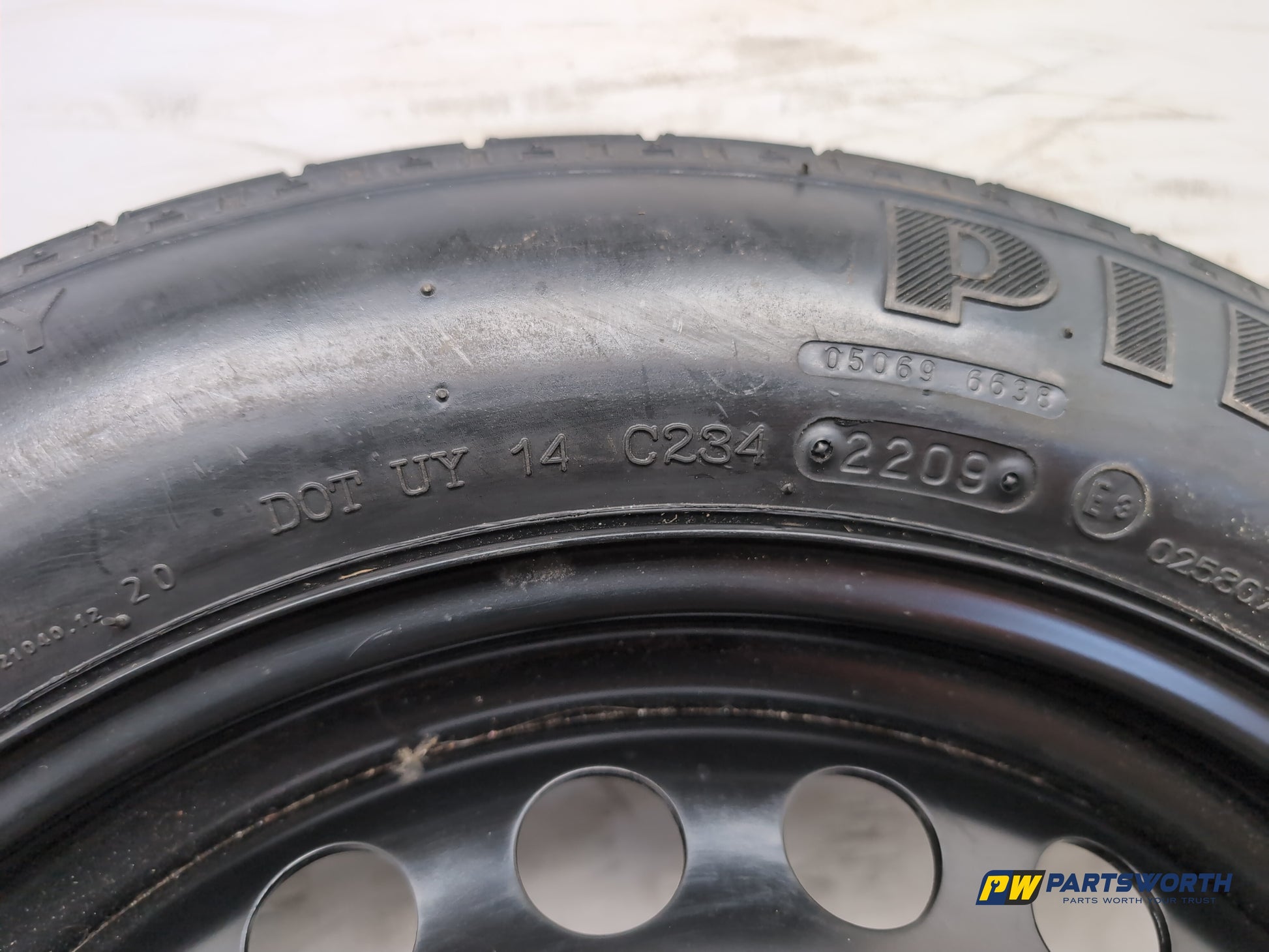 Space Saver Spare Wheel and Tool Kit  5