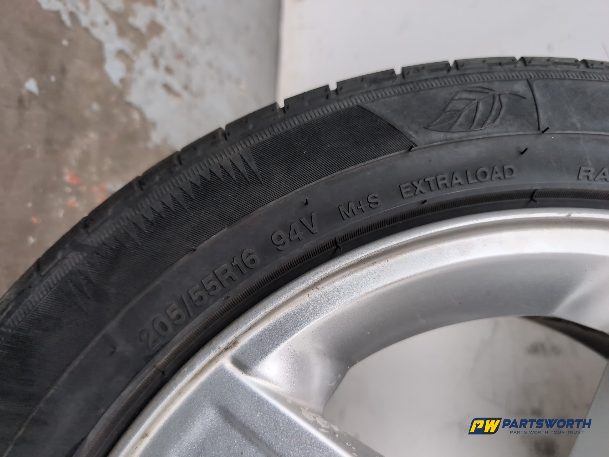 Wheel Road Alloy 5