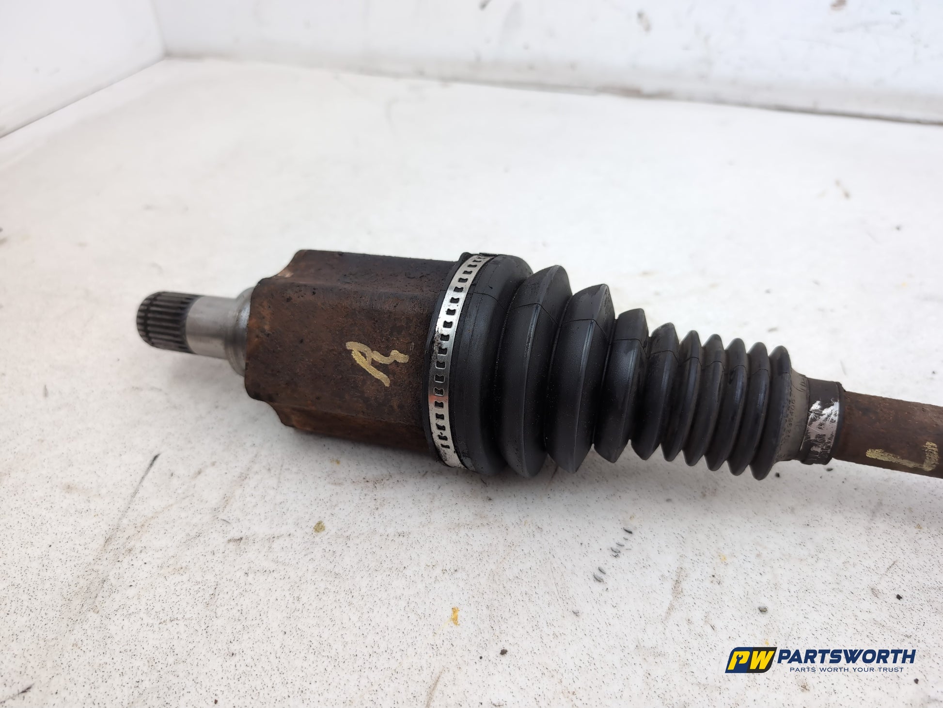 Driveshaft Front LH 5