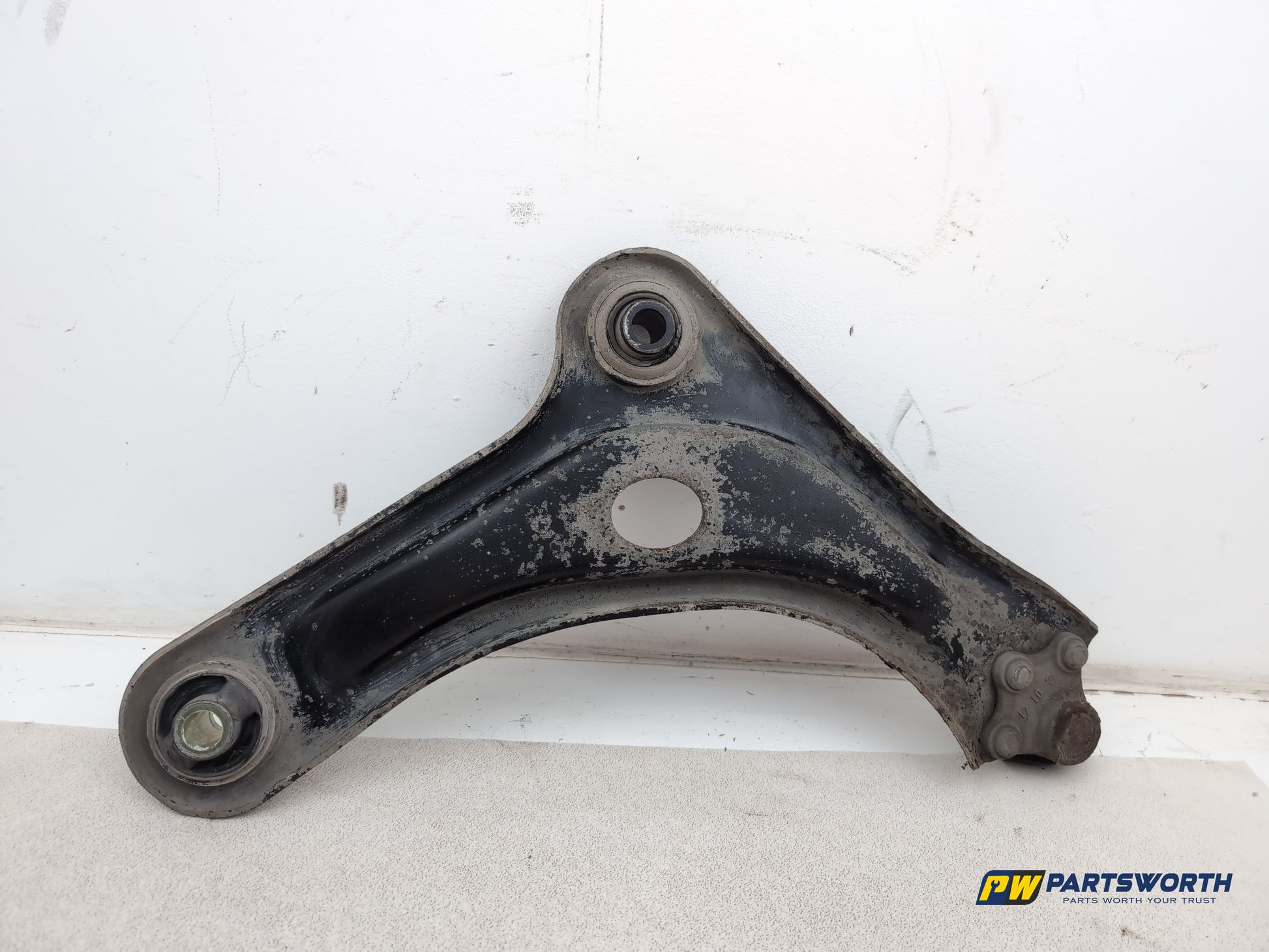 Suspension Arm Front Lower Wishbone LH 5