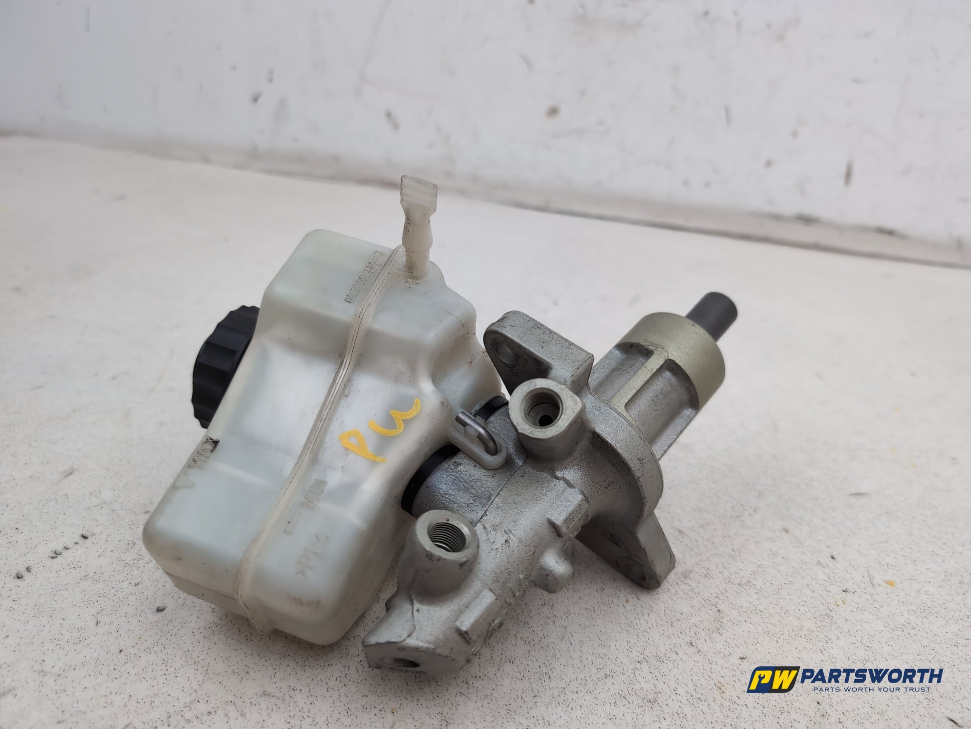 Brake Master Cylinder Assembly 5