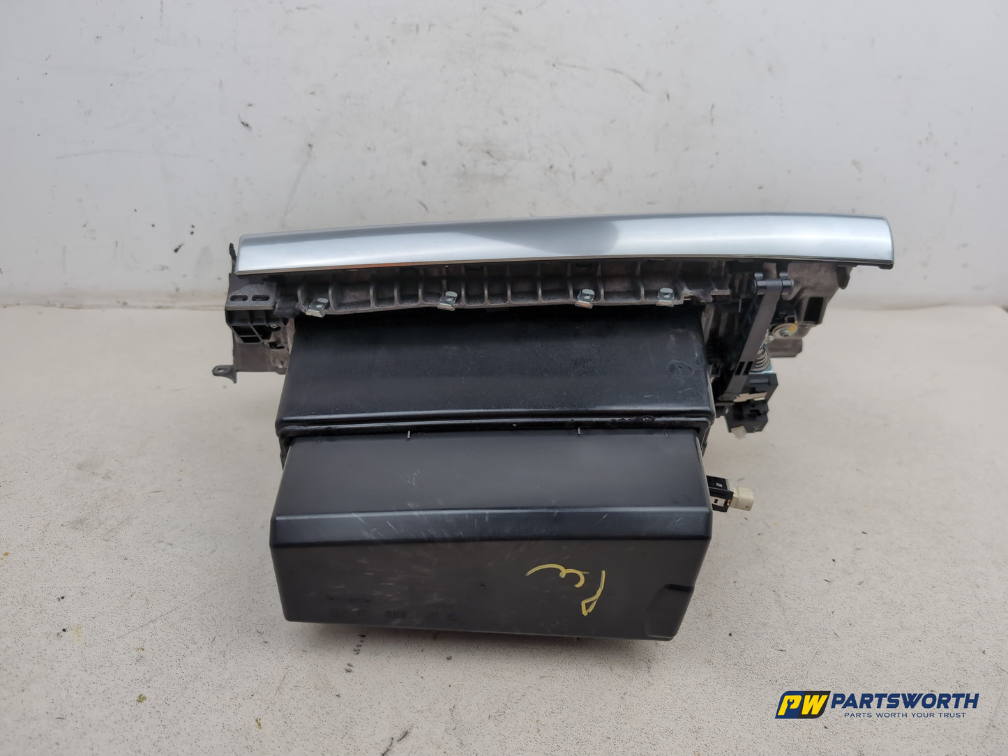Glove Compartment Assembly 6