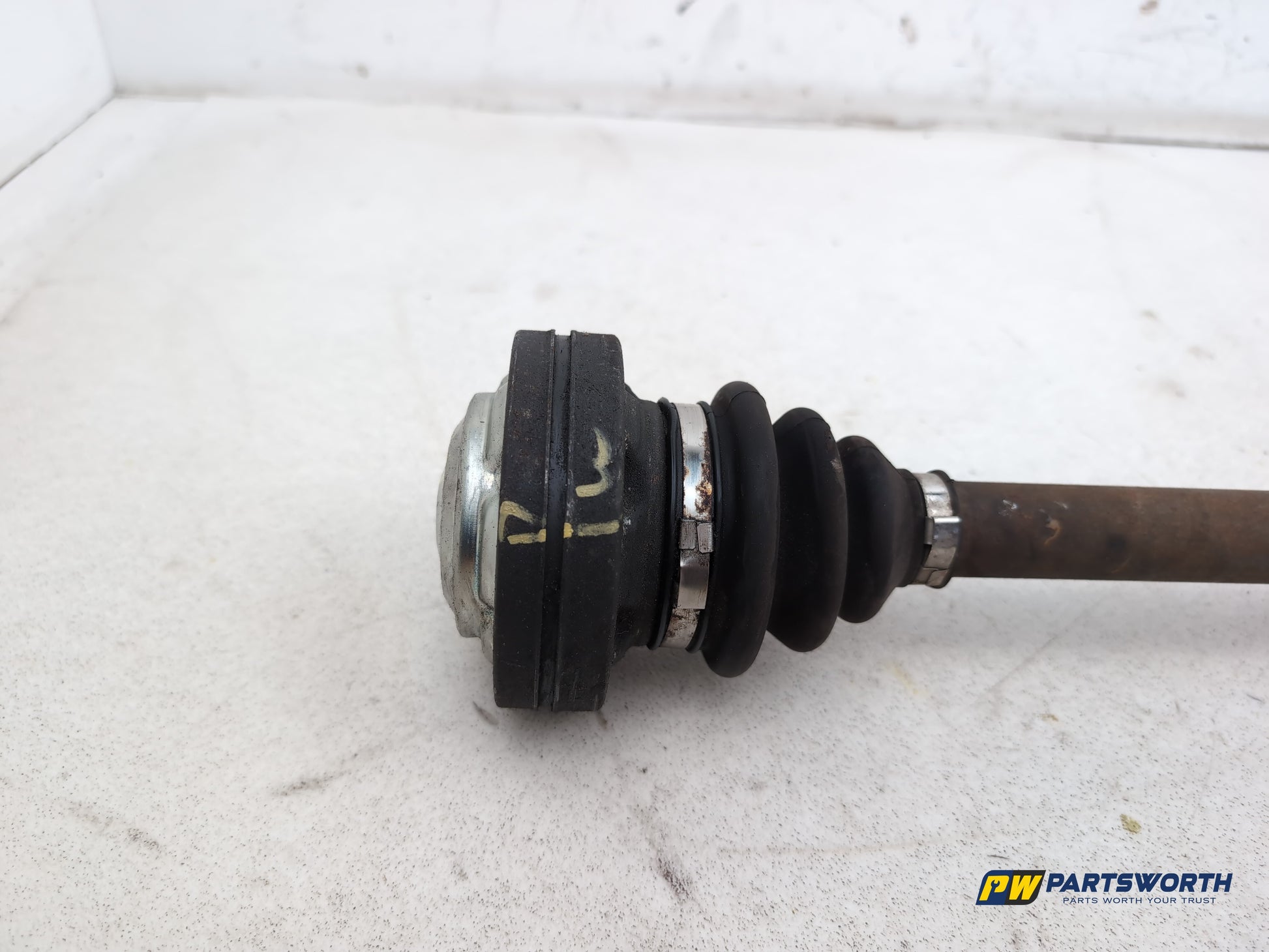 Driveshaft Front LH 5