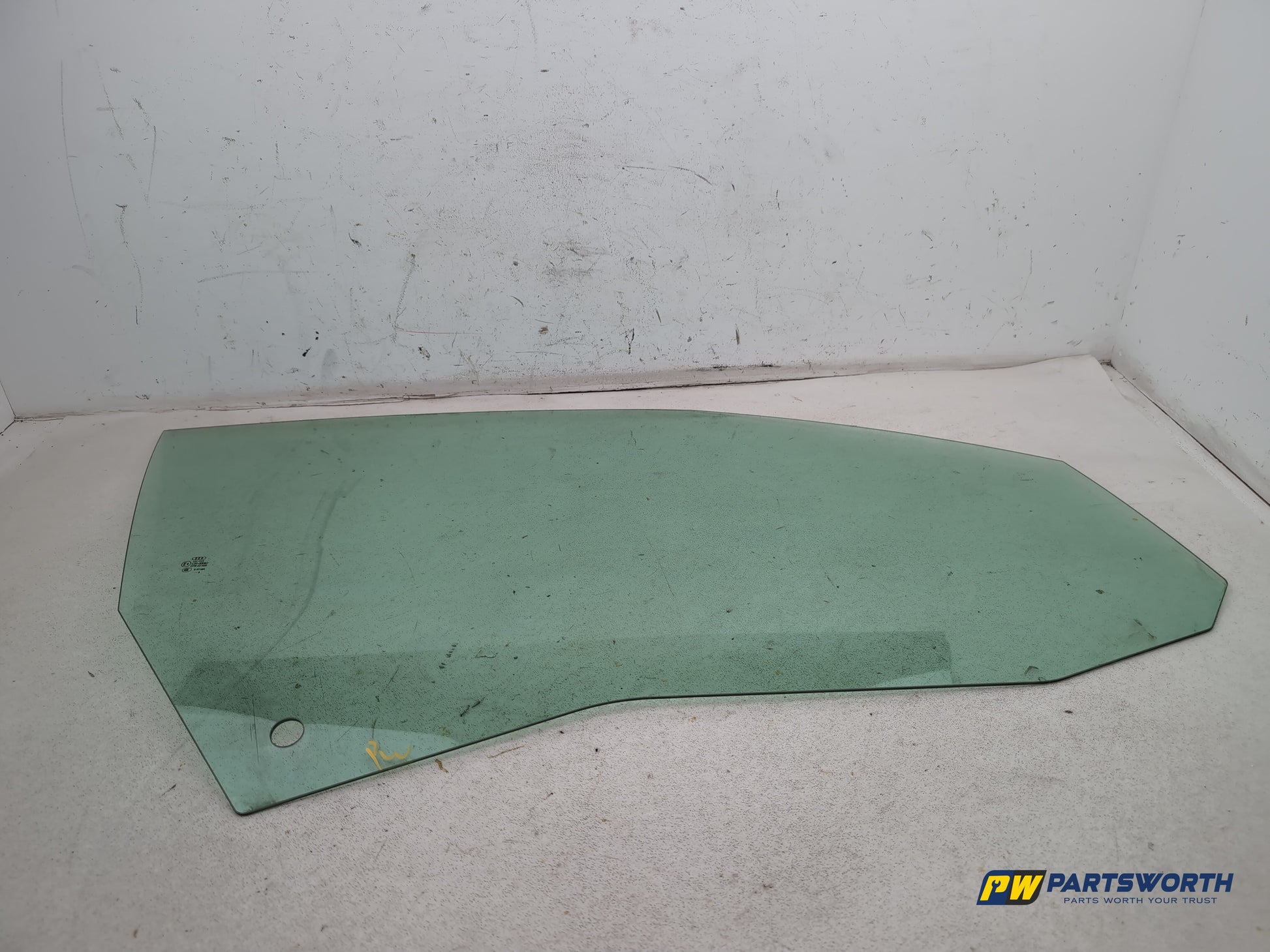 Door Glass Front RH 5