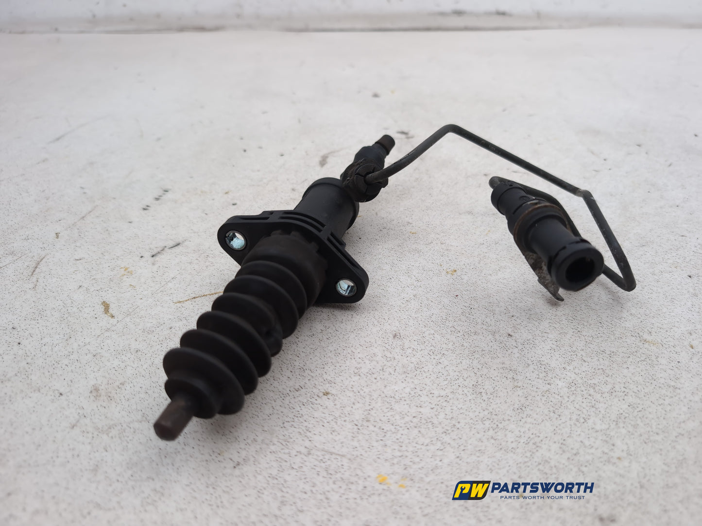 Clutch Slave Cylinder and Pipe  5