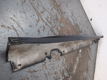 Side Skirt LH 5