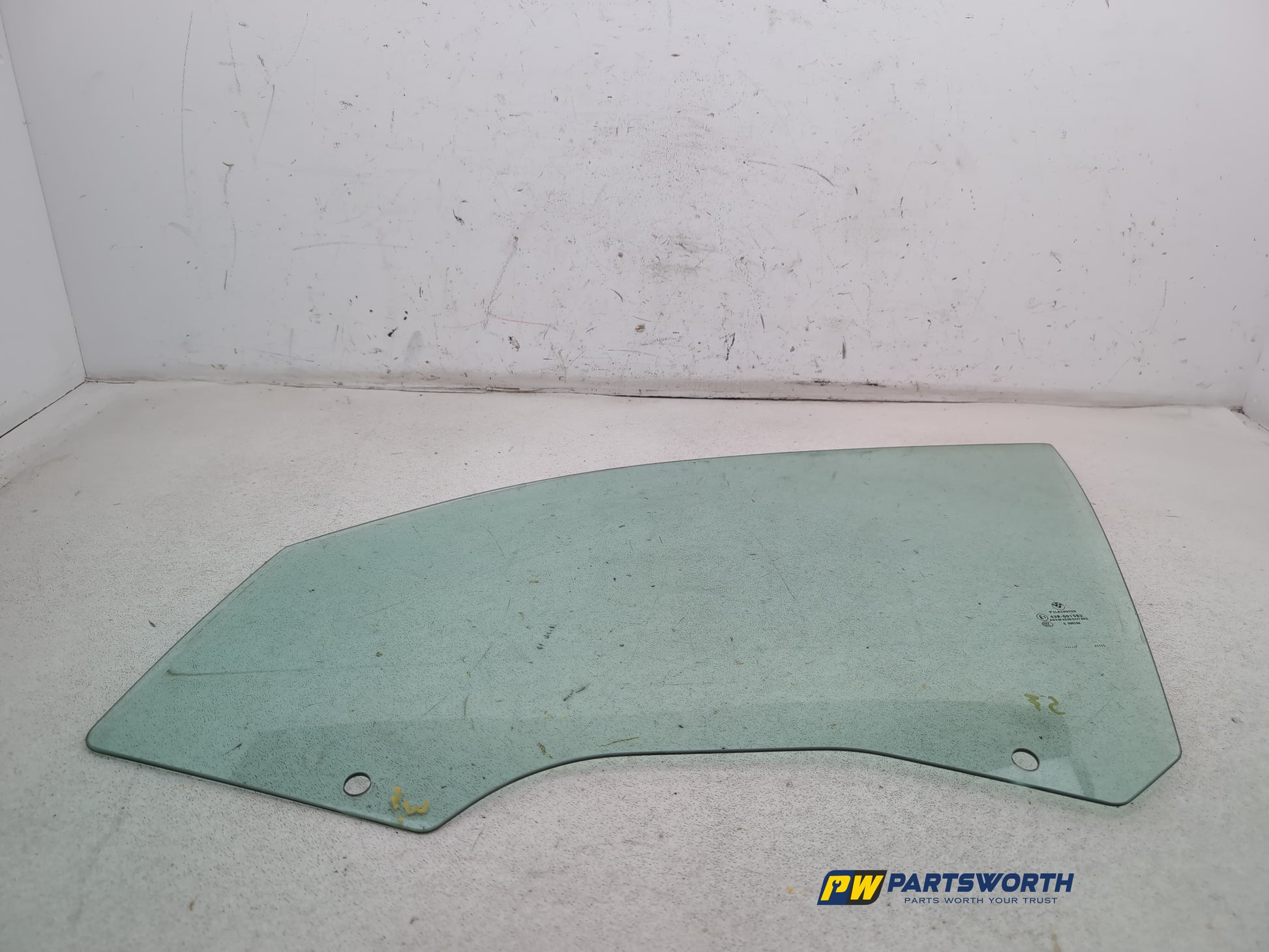 Door Glass Front LH 5