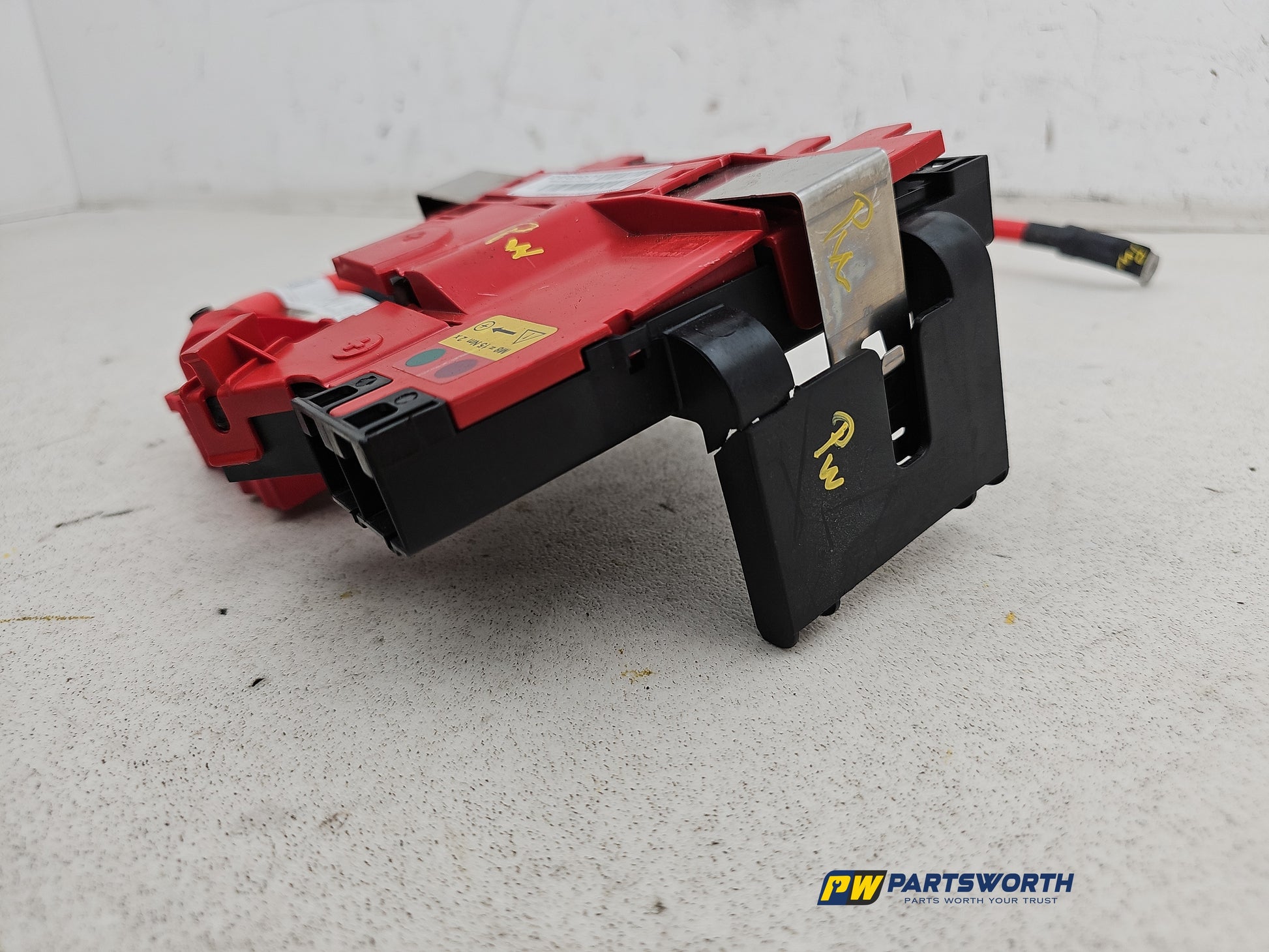 Positive Pole Battery Power Boot Distribution Fuse Box 5