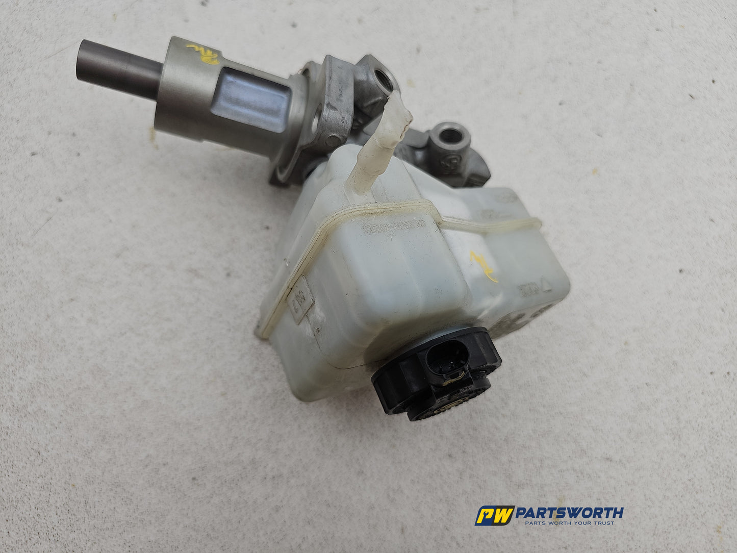 Brake Master Cylinder Assembly 5