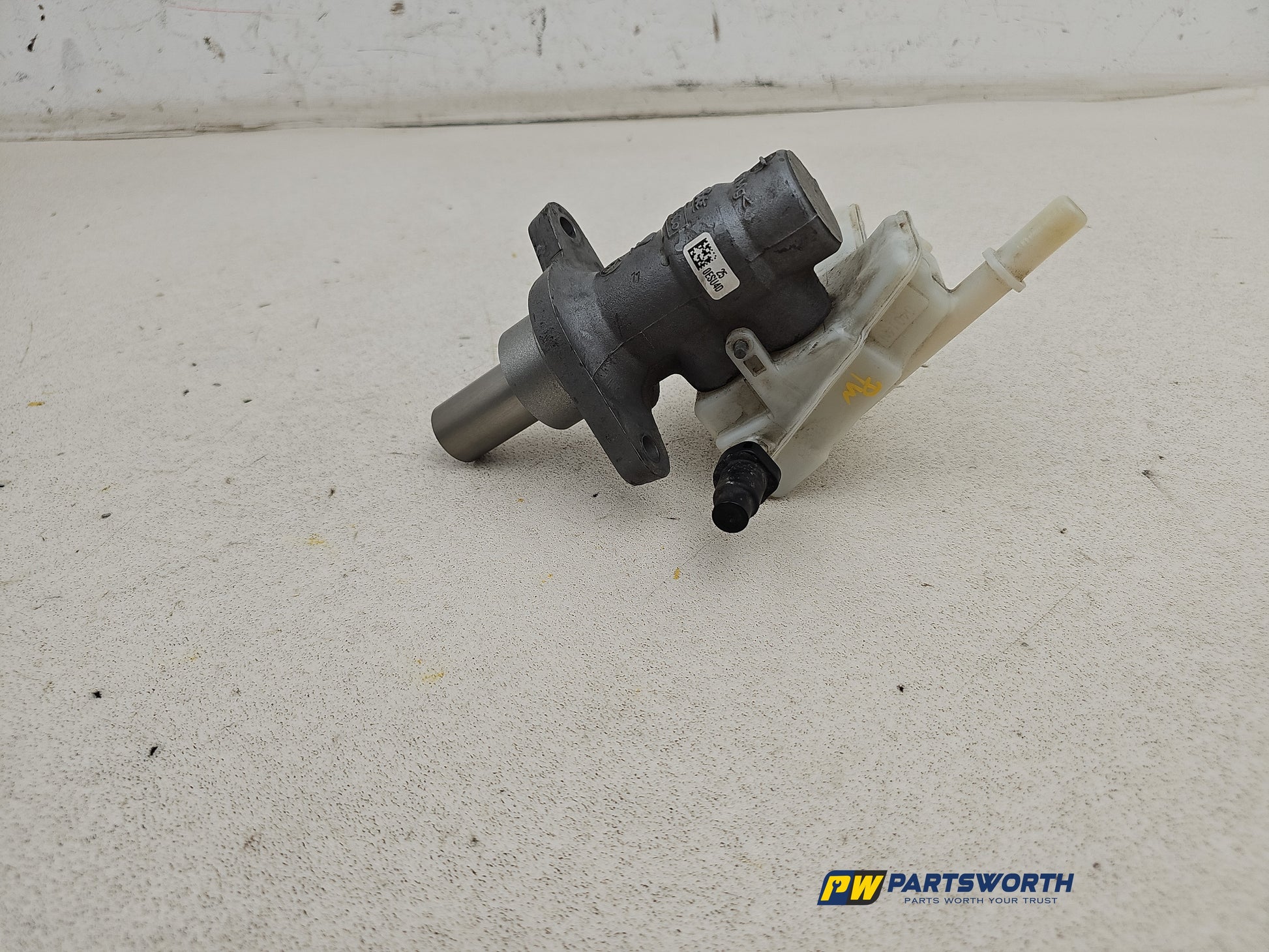 Brake Master Cylinder Assembly 5